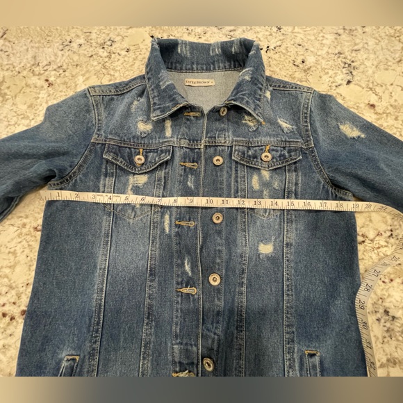 Distressed Long denim jacket - Picture 12 of 14